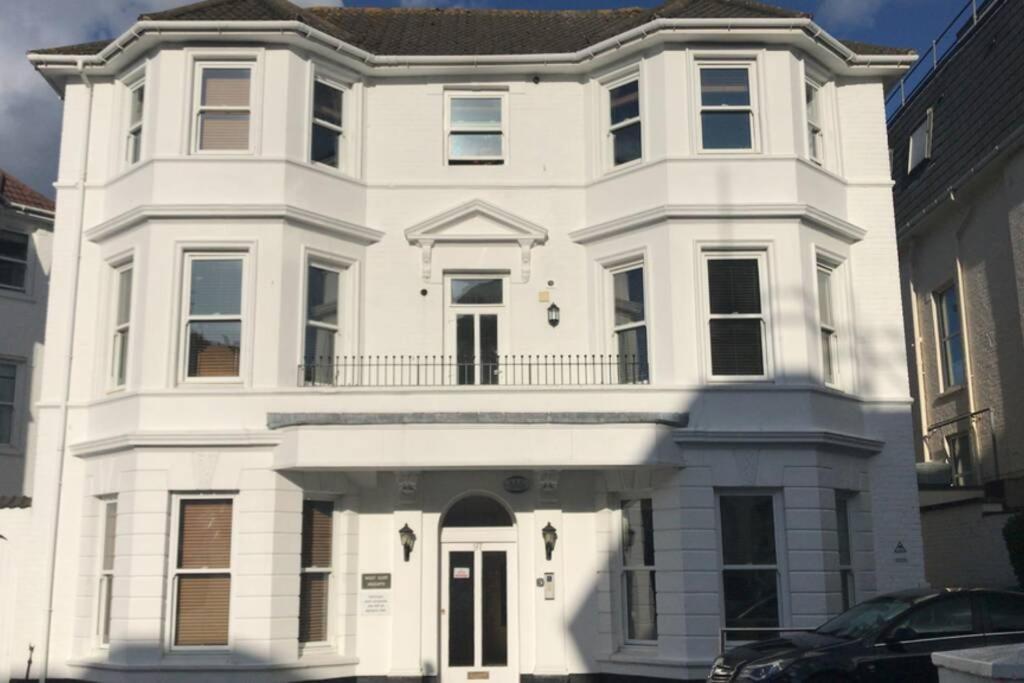 Luxury 2 Beds Apartment By The Sea Bornemouth Extérieur photo